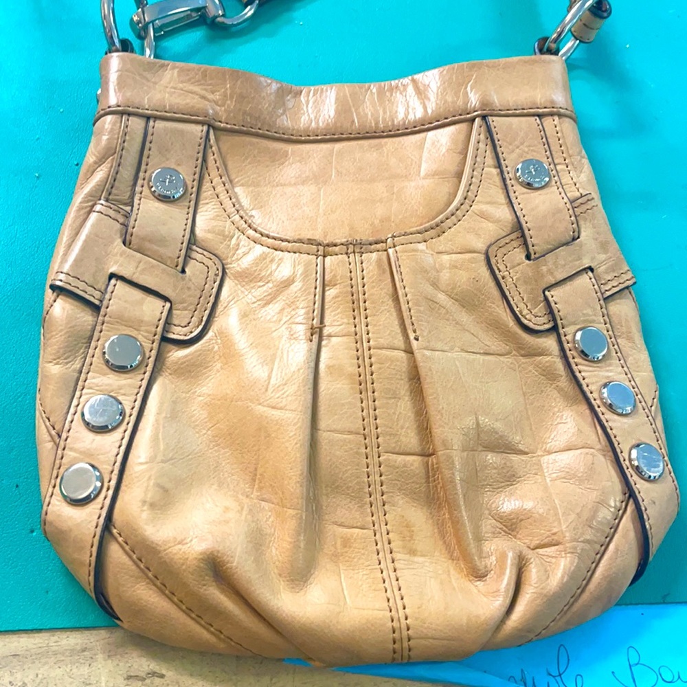 Beautiful chic crossbody, side bag. ###Bmakowsky bag,  smoke free !!!
